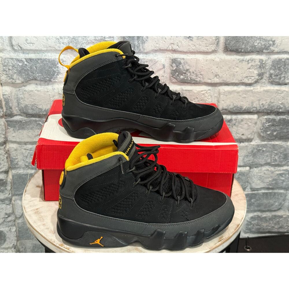 Jordan 9 Retro Dark Charcoal University Gold Size 8 CT8019-070